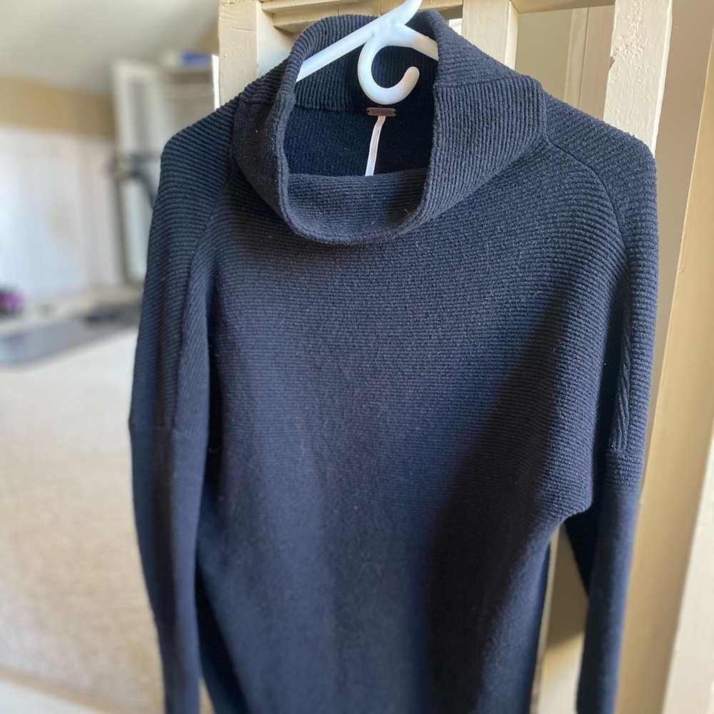 Free people black ottoman sweater size XS